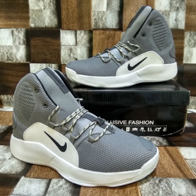 nike hyperdunk zoom 2018