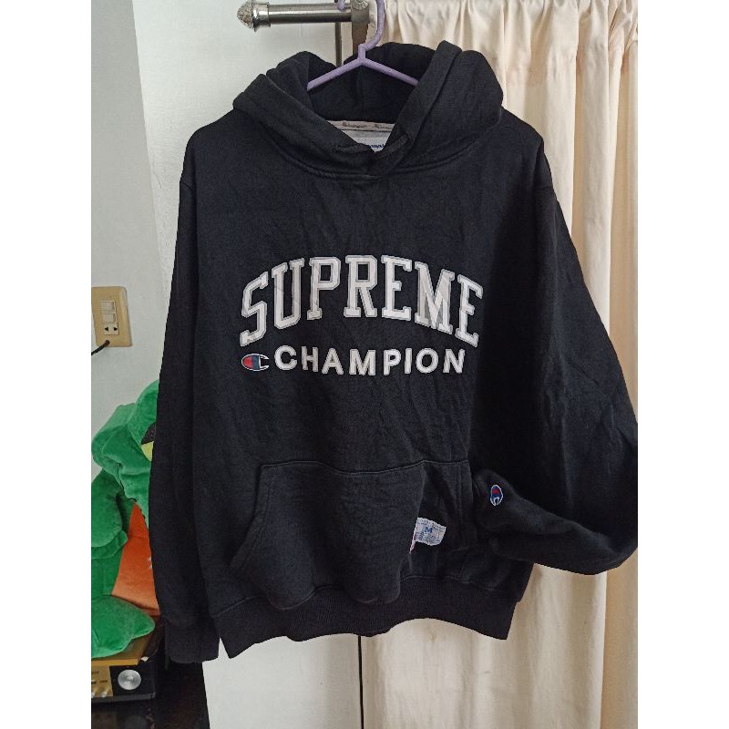 medium supreme hoodie fit