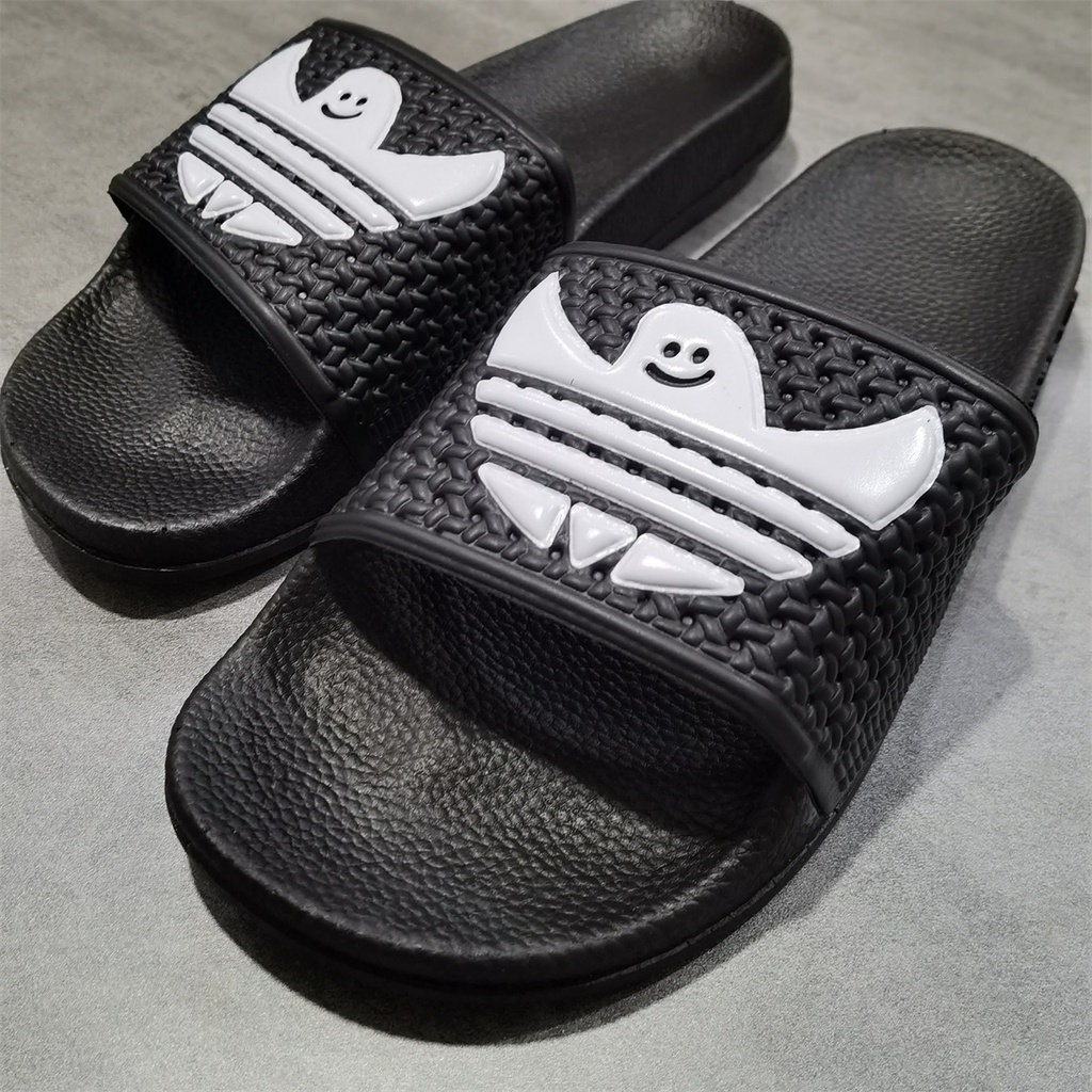 adidas slipper 45