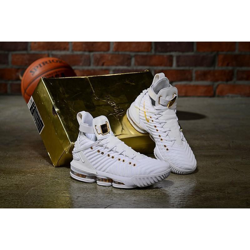 lebron james sneakers 16