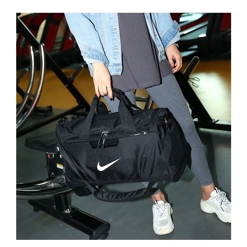 nike tourist bag