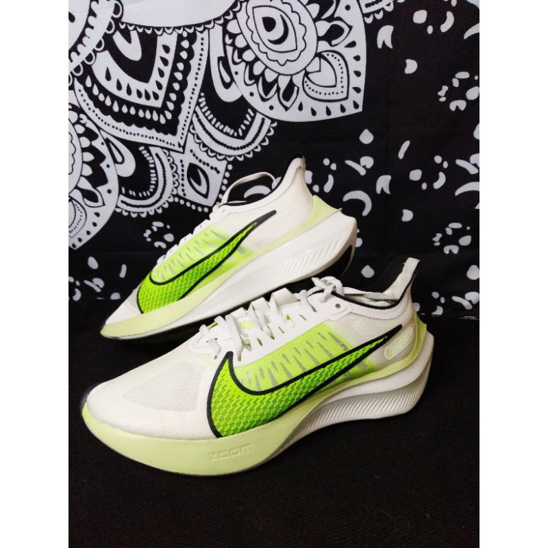 nike zoom gravity lime green