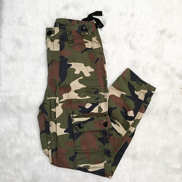 bershka camo pants