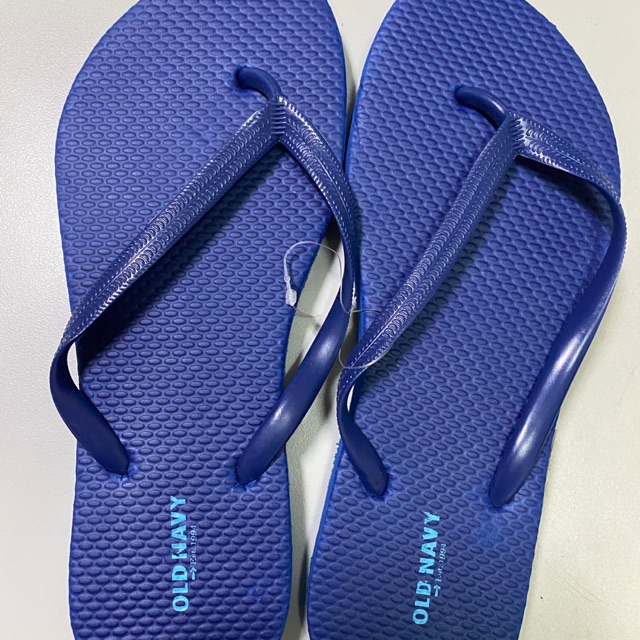 old navy blue flip flops