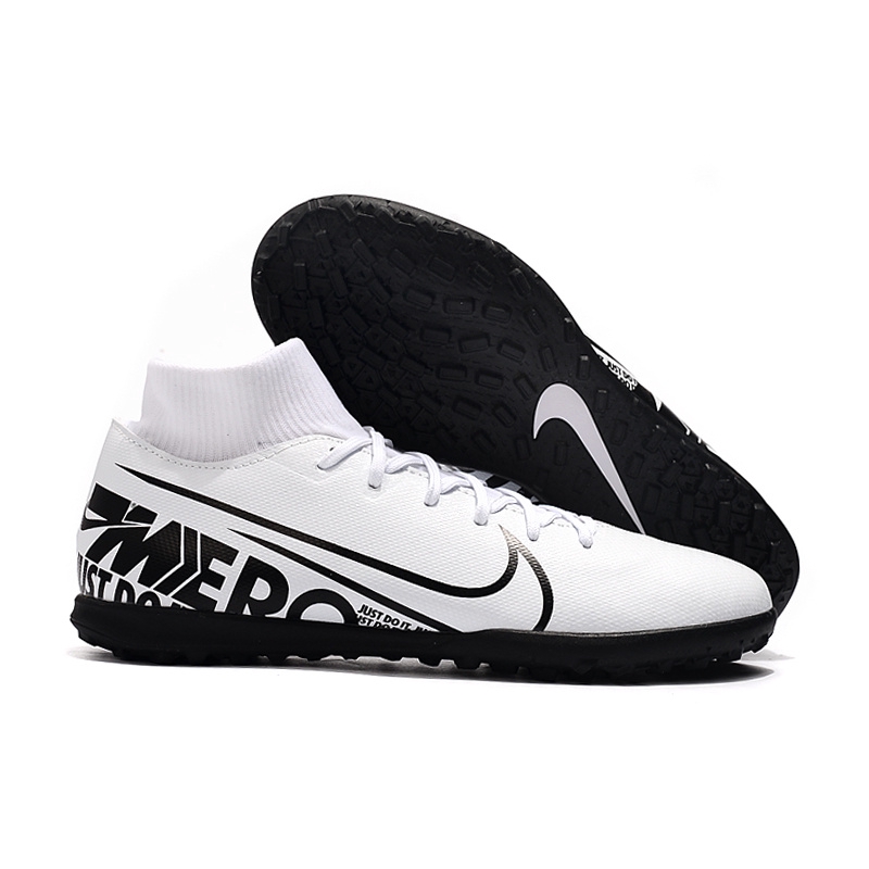 nike football shoes white colour