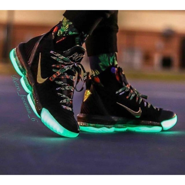 lebron james watch the throne shoes