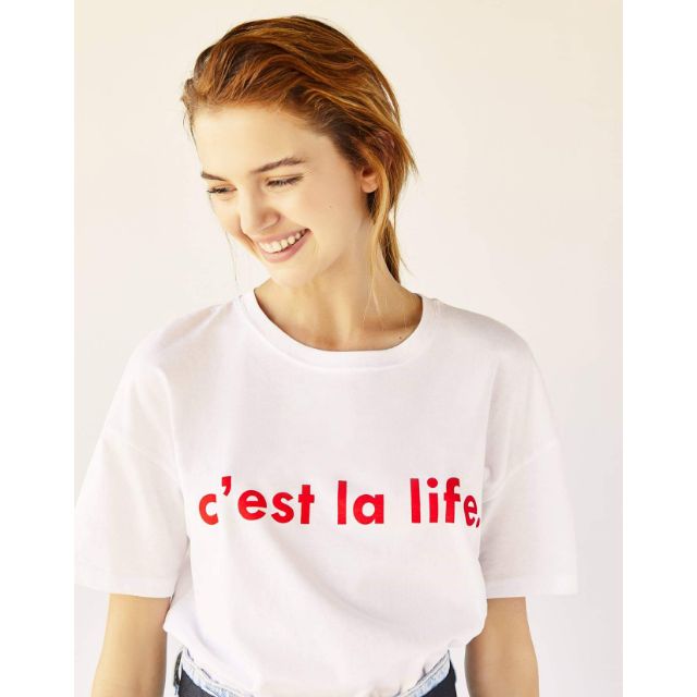 Onhand Bershka With C Est La Life Print T Shirt Shopee Philippines