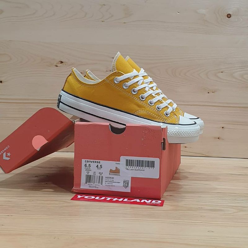 converse low sunflower