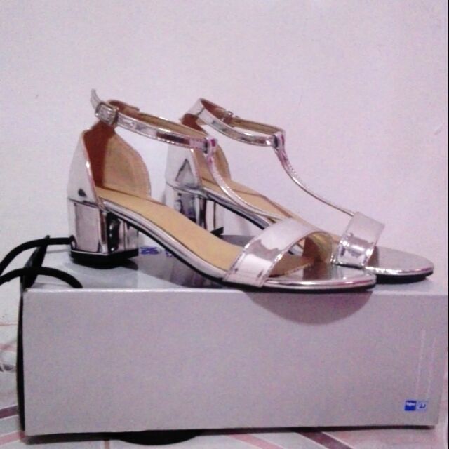 sm parisian heels