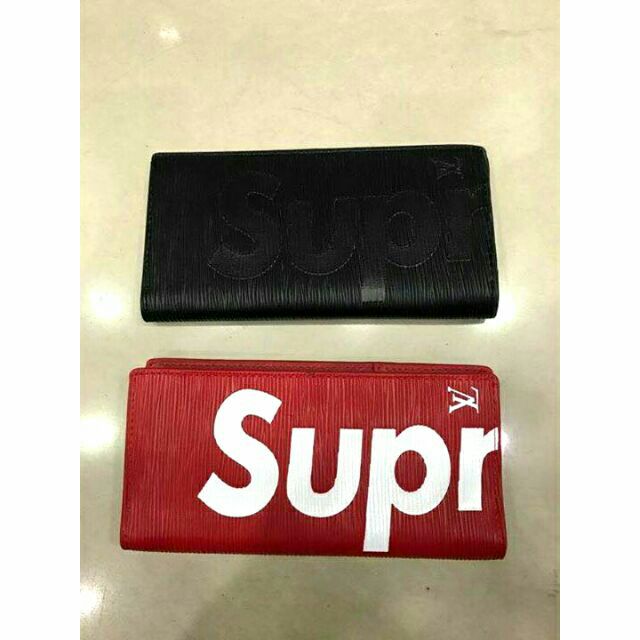 supreme wallet price