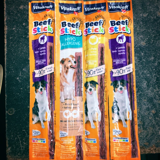 vitakraft beef sticks for dogs