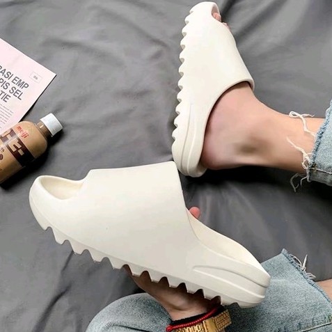 Yeezy slides Kanye West Summer Slippers good quality | Shopee Philippines