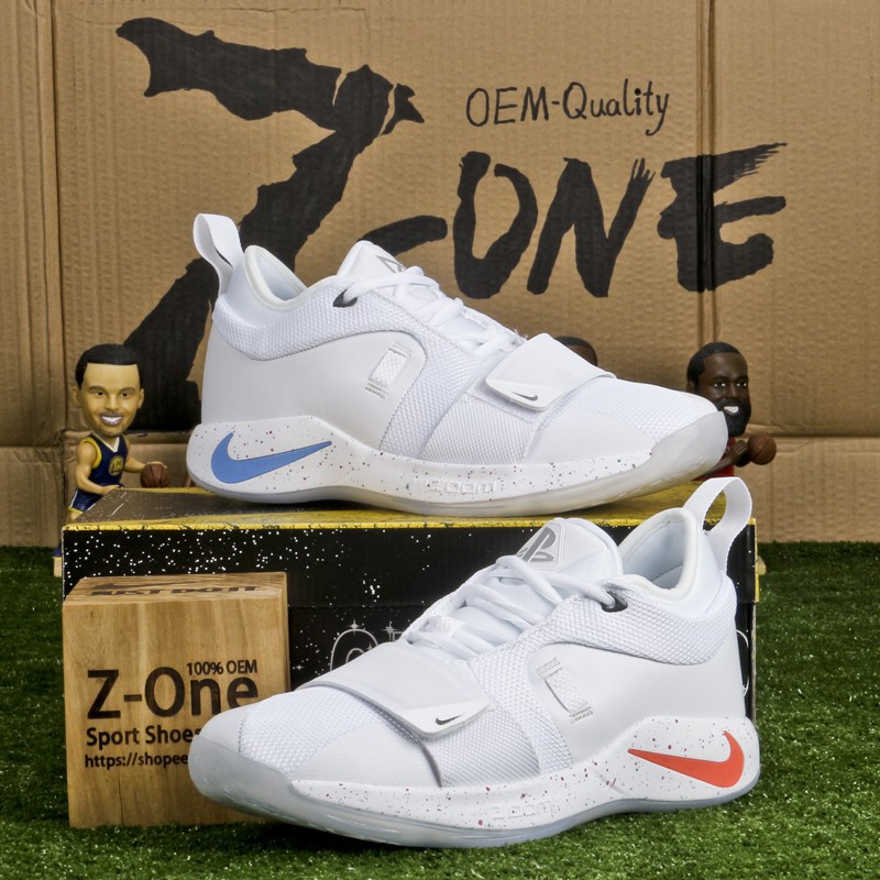 white color nike shoes