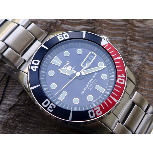 Seiko Sports SNZF15J1 Pepsi Sea Urchin 