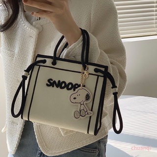 Snoopy Handheld Canvas Bag Women's Summer Versatile New Fashion Portable Tote Bag Student Cute Hollow Messenger Bag
