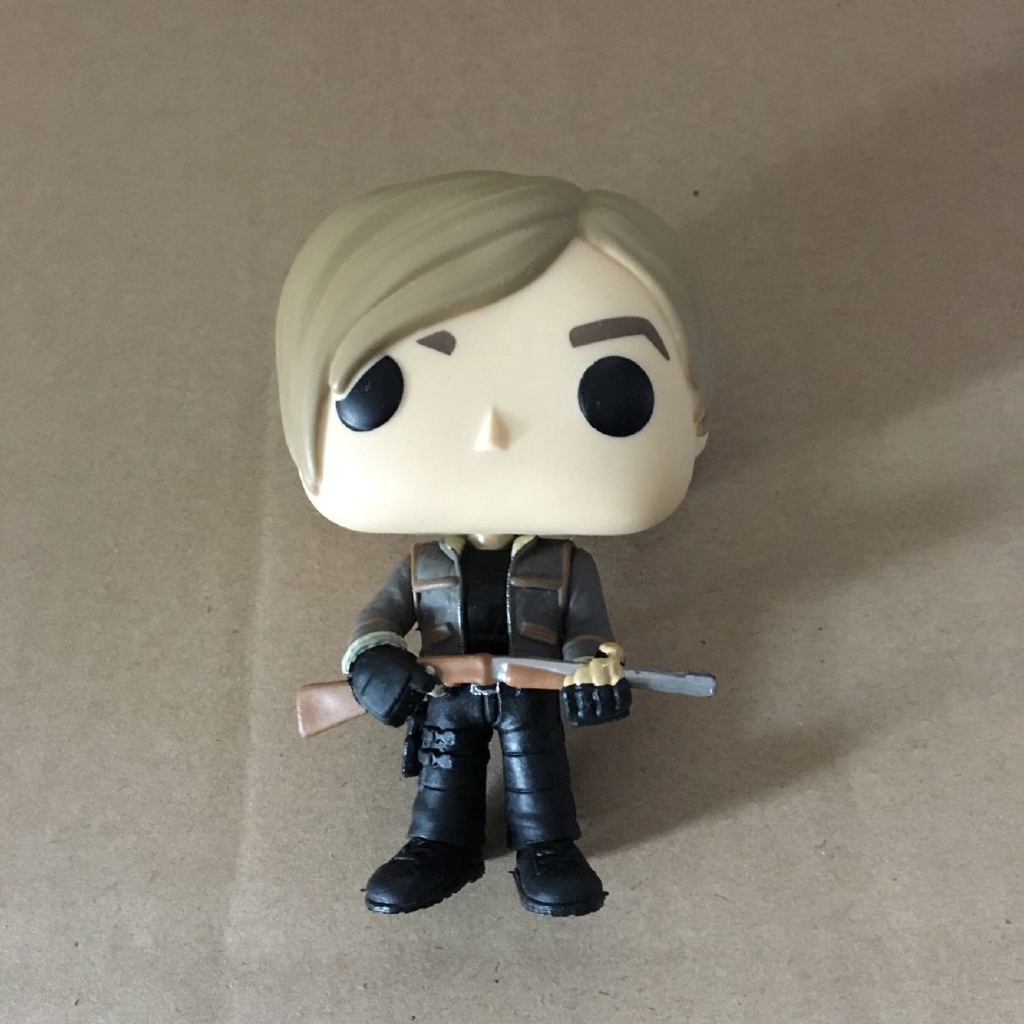 funko pop resident evil leon