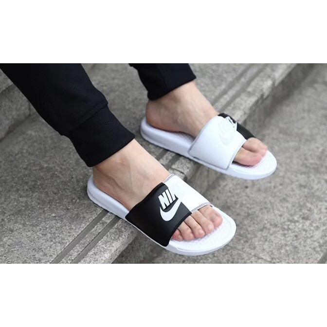 nike wmns benassi jdi