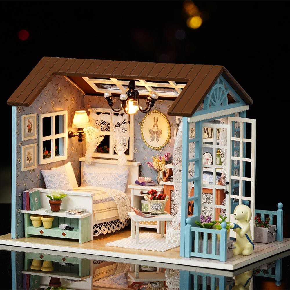 dollhouse shoppe