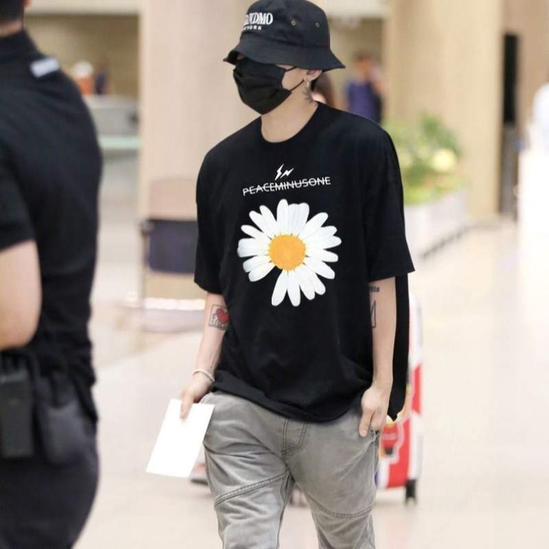 Bigbang G-Dragon PMO Peaceminusone X Fragment T Shirt Daisy