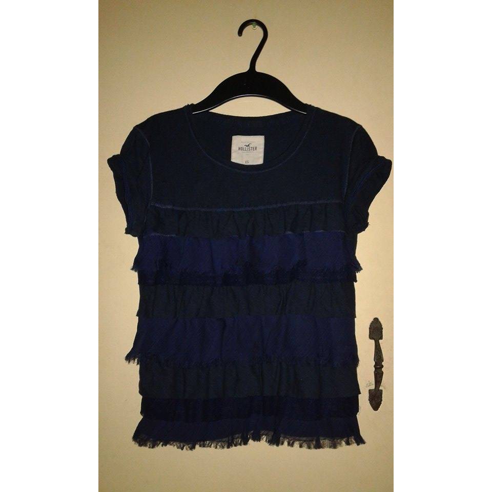 layered hollister t shirt