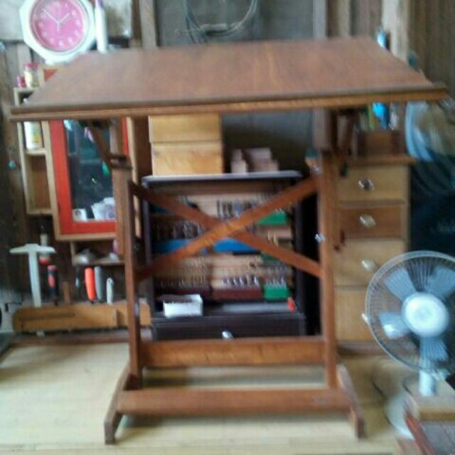 Drafting table tilting top ,adjustable height Shopee Philippines