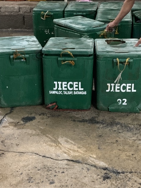 commercial fishing ice box