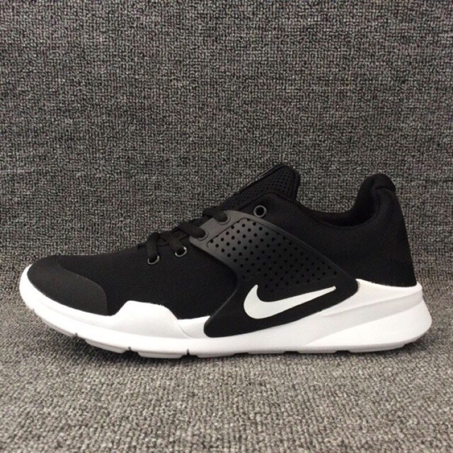 nike arrow shoes