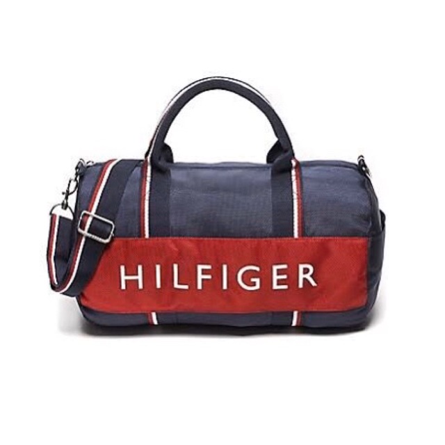 tommy hilfiger duffle bag leather