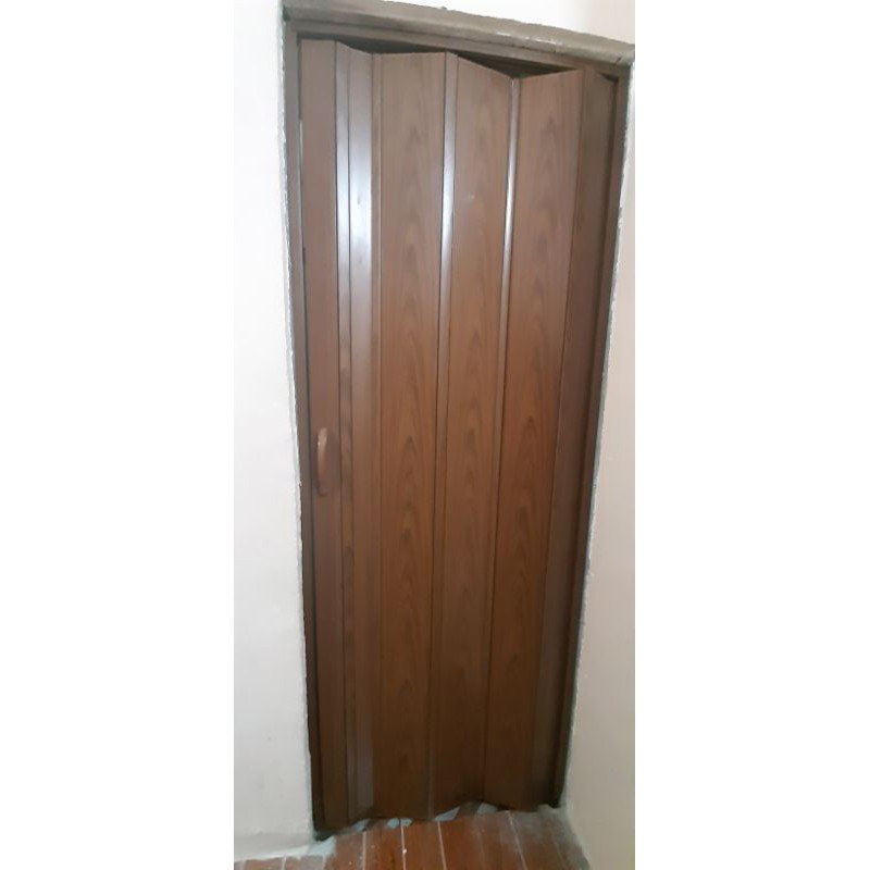 PVC Accordion Folding Door (Heavy Duty/Assembled) with lockset Shopee