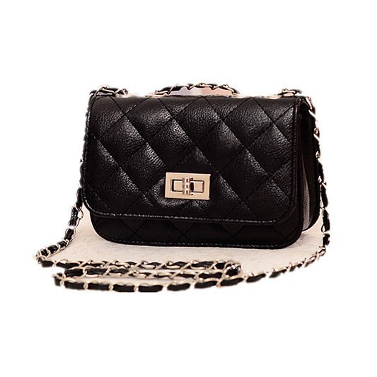 chain quilted shoulder bag