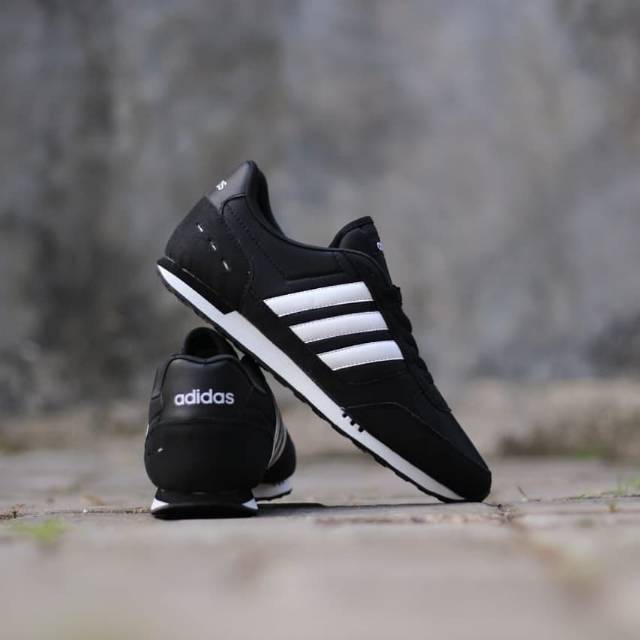adidas neo city racer black white