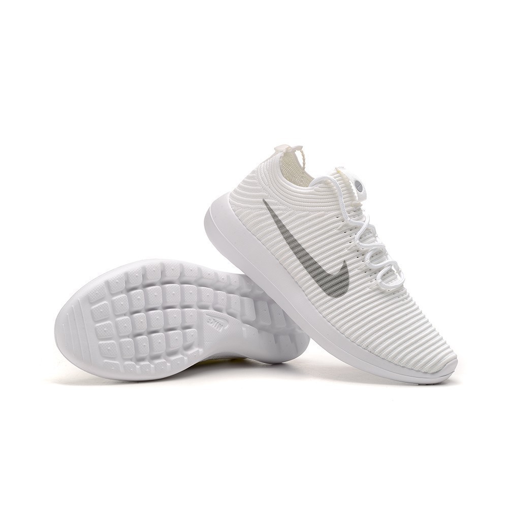 nike roshe 2 all white