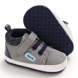 newborn baby chucks