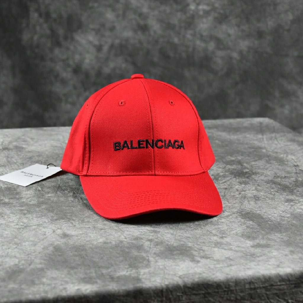 balenciaga hat red