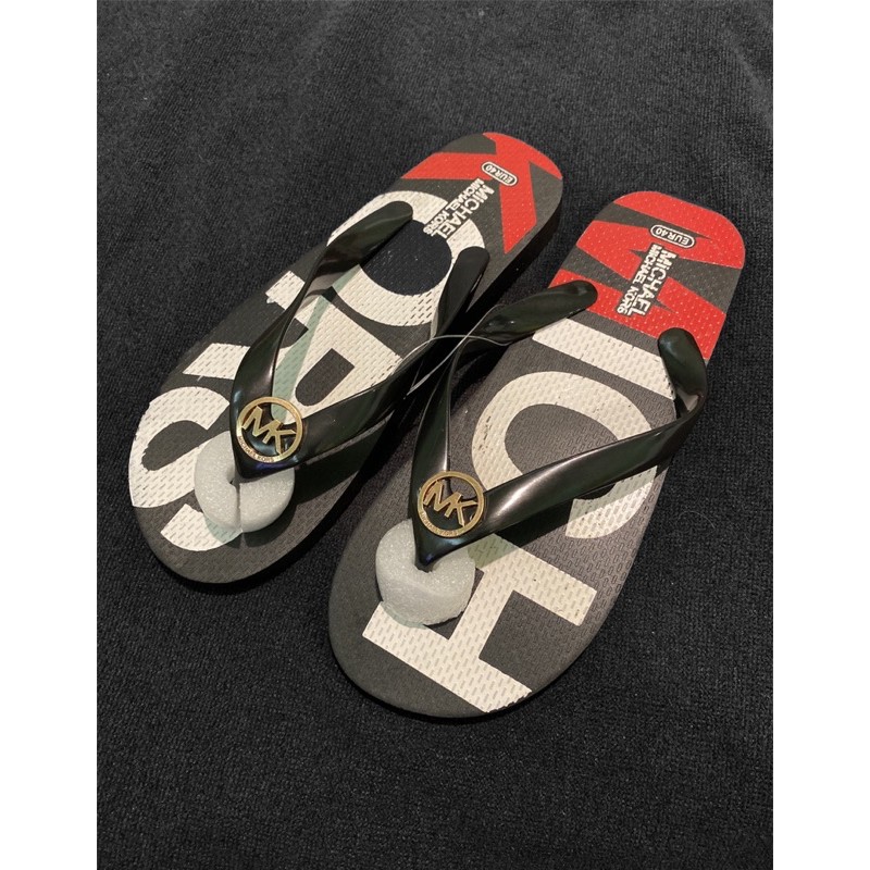 michael kors flip flops size 9