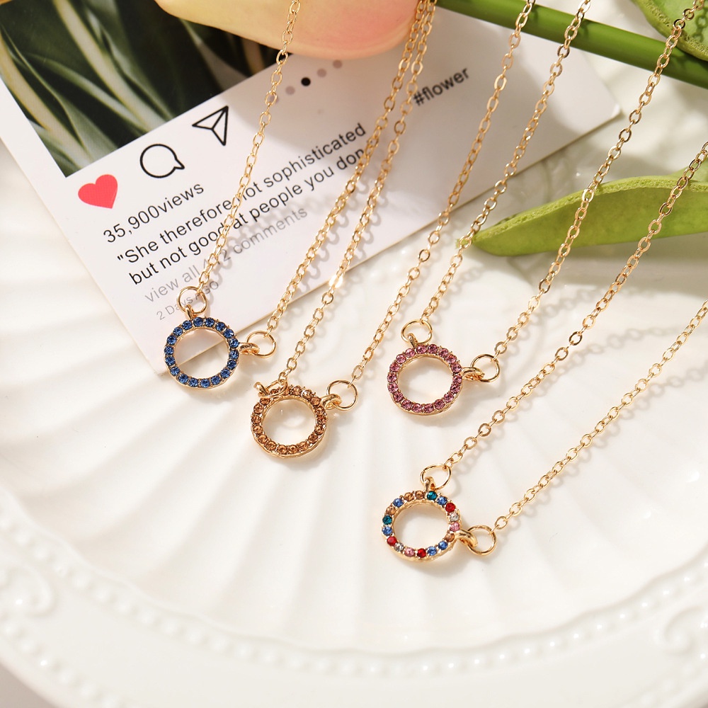 Fashion Personalized Rhinestone Circle Pendant Necklace for Women 