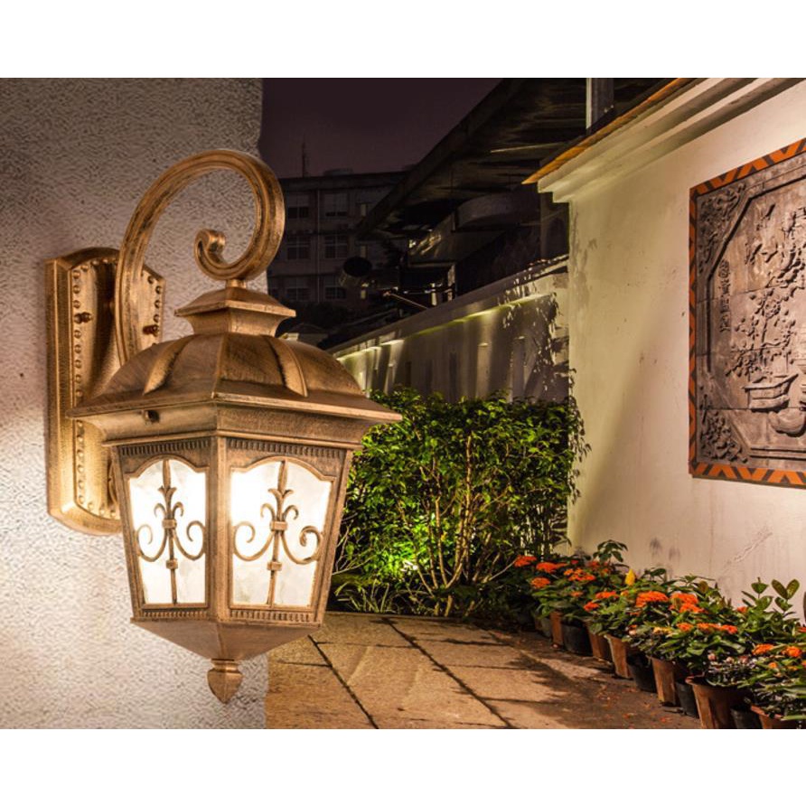 Outdoor wall sconce European style outdoor waterproof balcony Exterior
