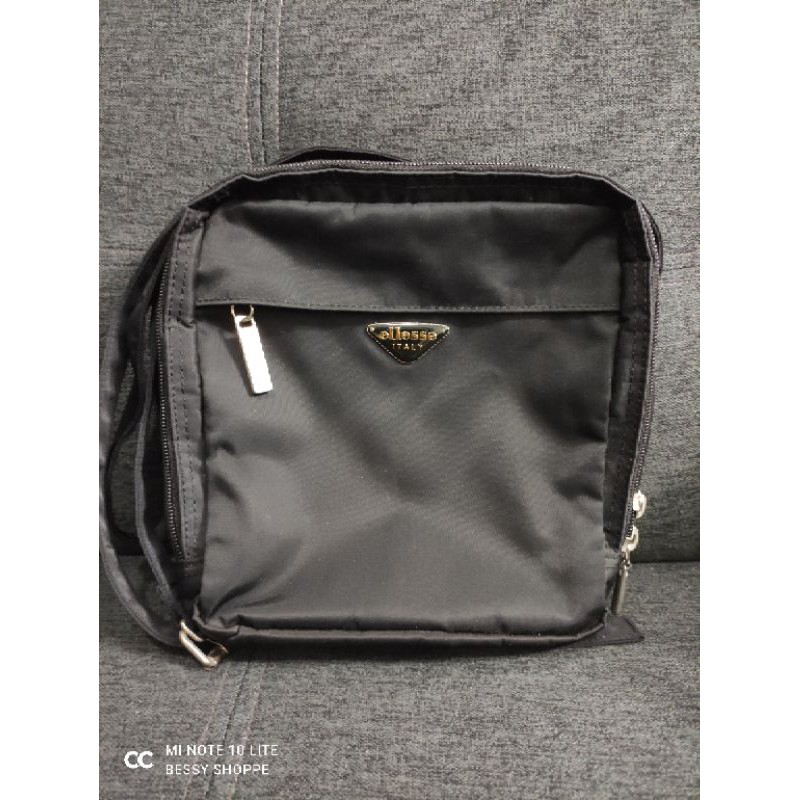 ellesse sling bag