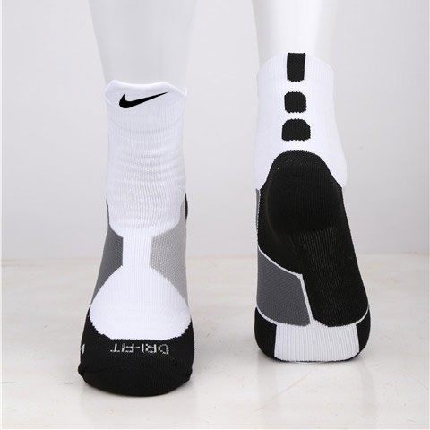 black nike basketball socks