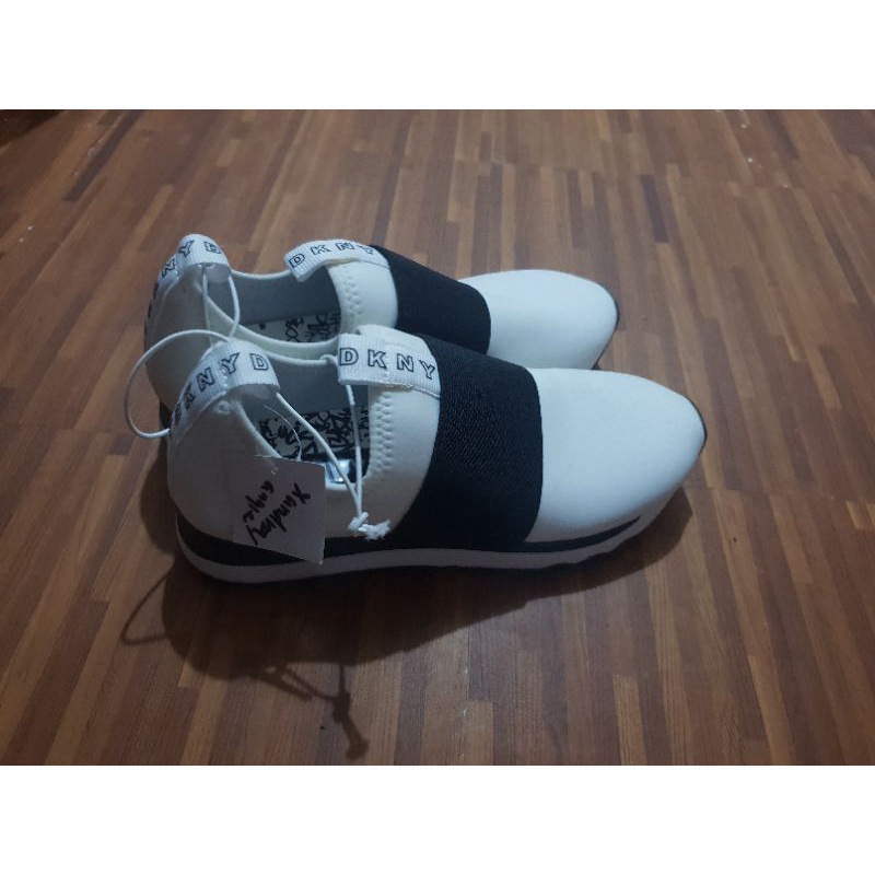 dkny jayla slip on trainers