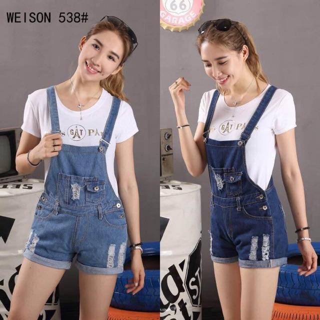 shorts jumper outfit