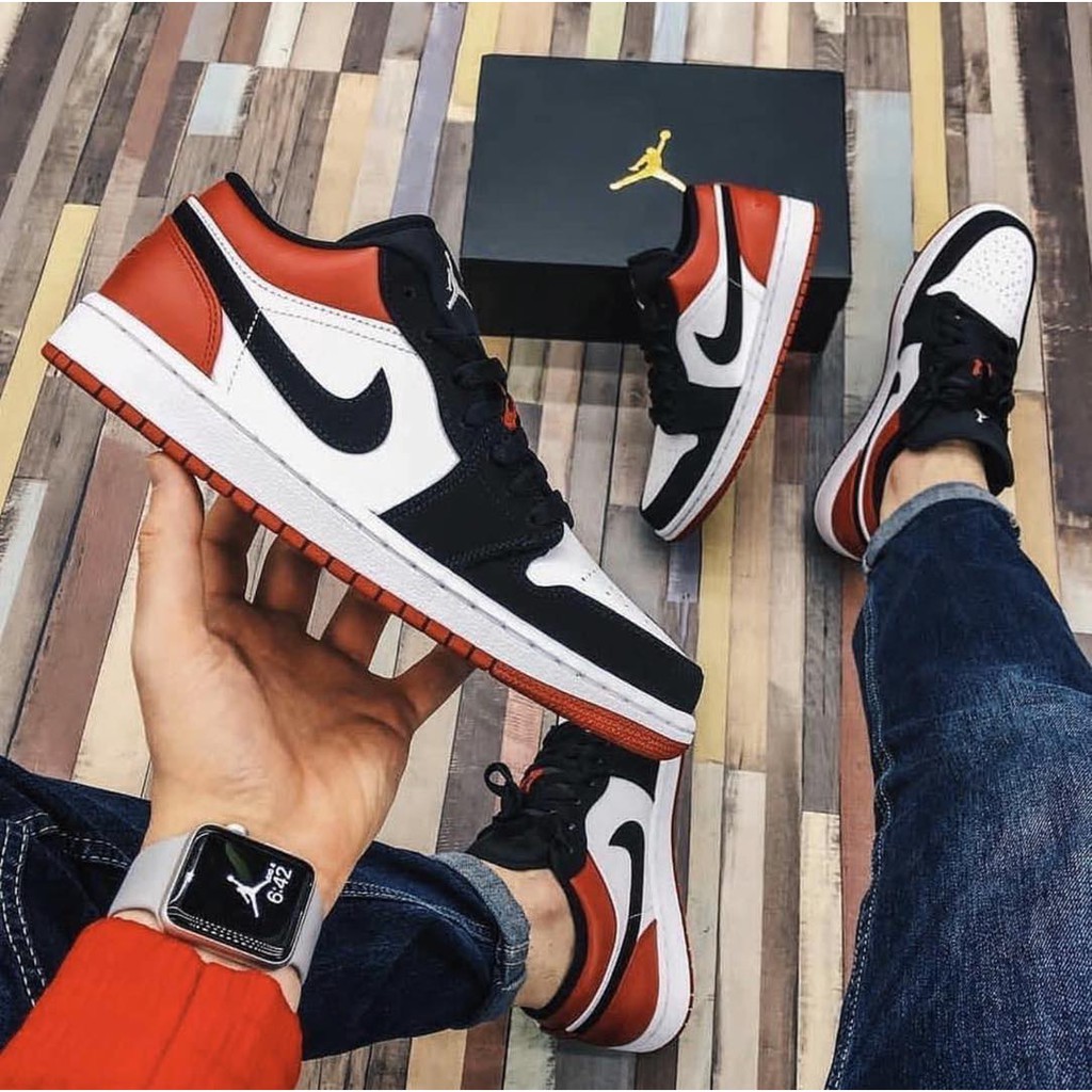 Nike Air Jordan 1 Low “Black Toe 