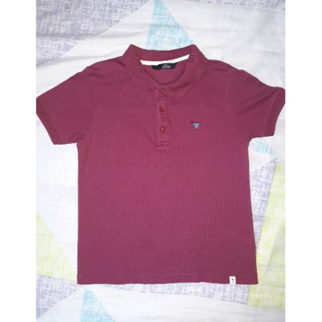 maroon guess shirt