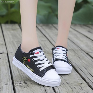 girls white canvas sneakers