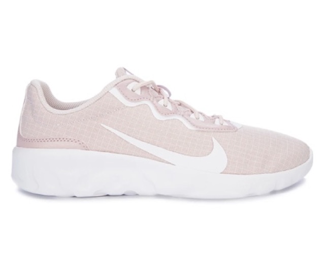 wmns nike explore strada