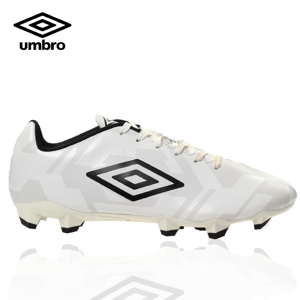 umbro studs