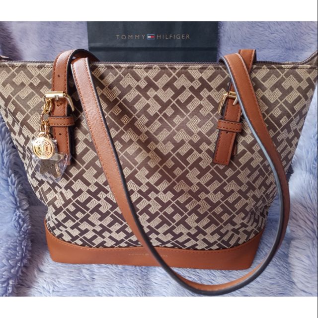 tommy hilfiger fake bag
