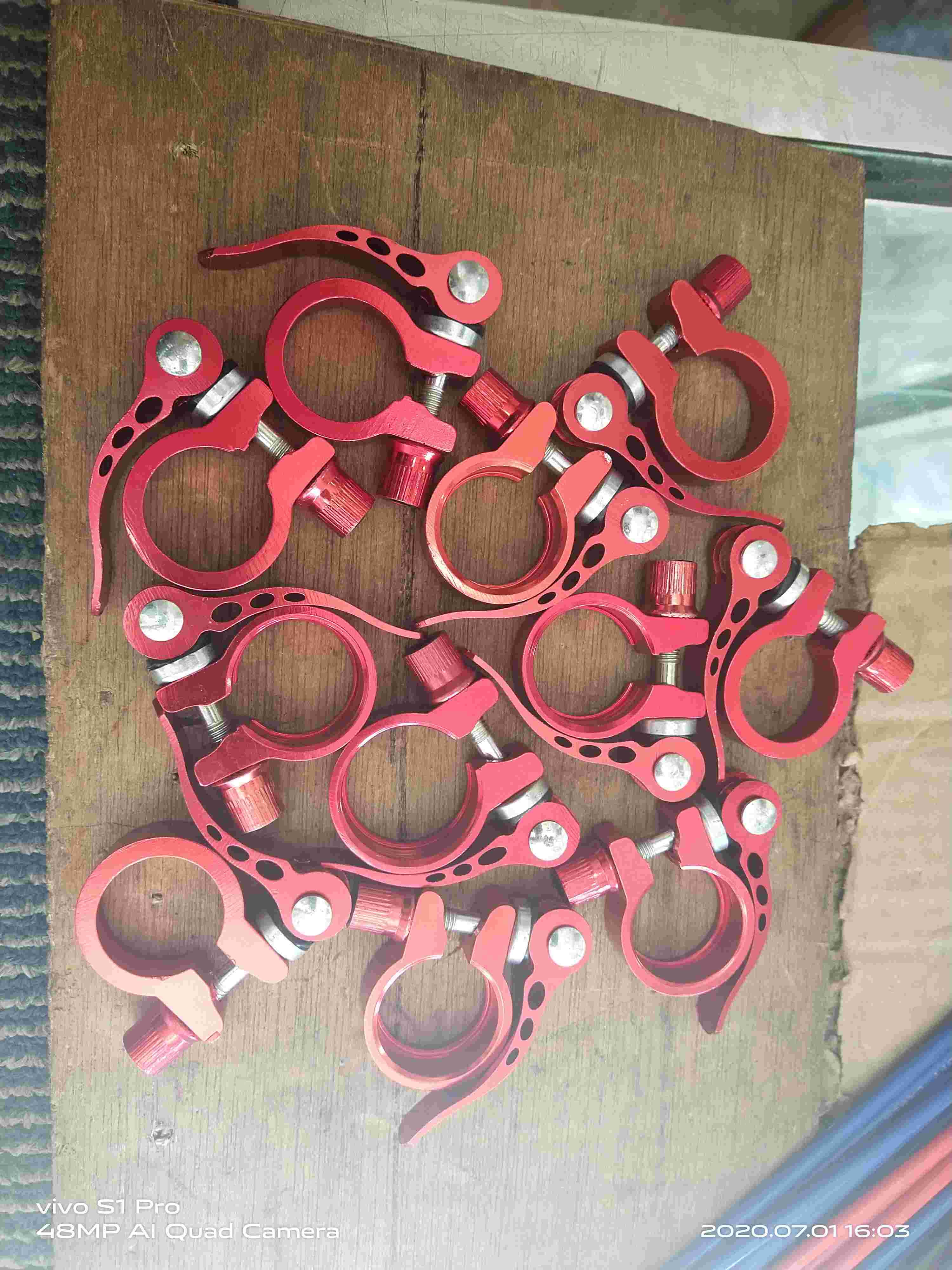 Bike seat pipe clamp/aluminum alloy seat pipe lock Shopee Philippines