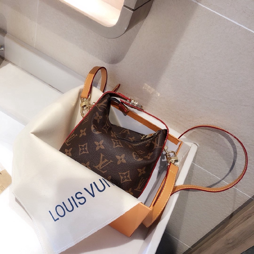 lv lunch bag