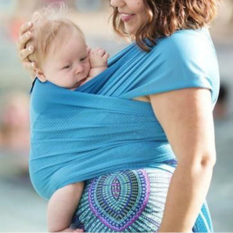 breastfeeding in stretchy wrap